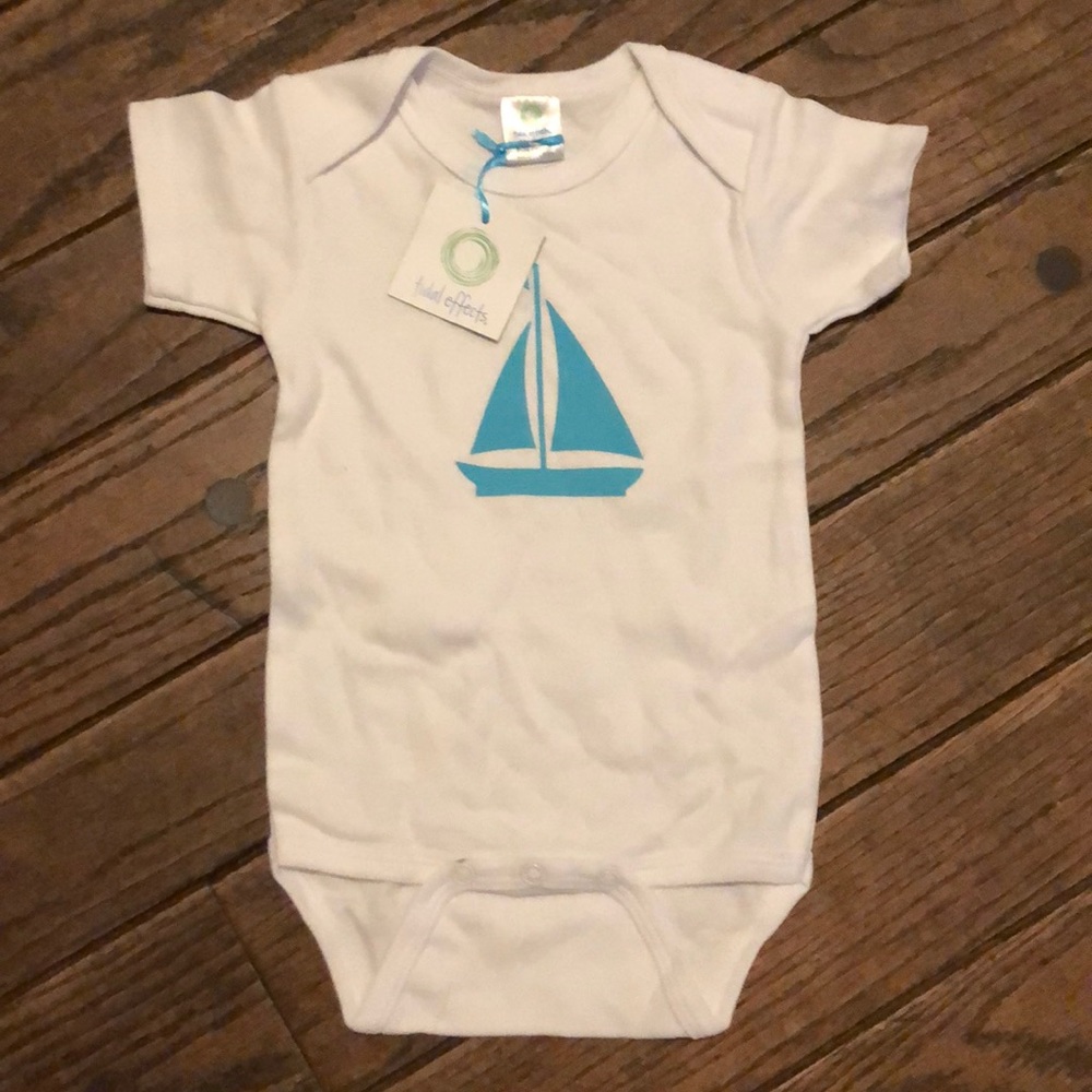Sailboat onesie, 6-12 mo,NWT